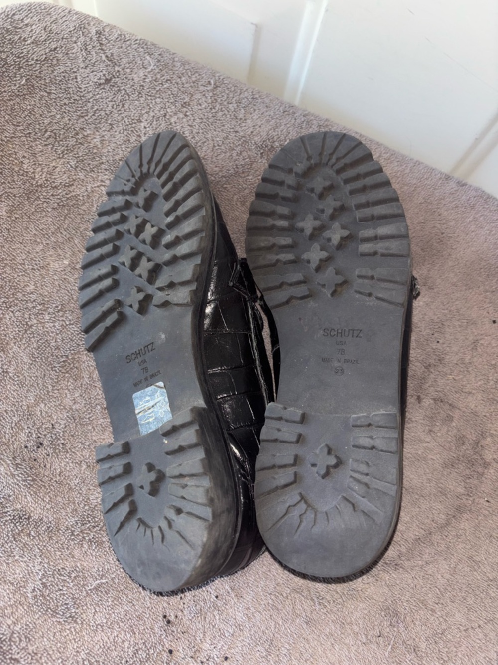 Schutz black leather croc embossed loafers size 7 B - Picture 6 of 6